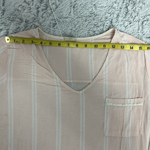 Soma Pink with white stripe sleep shirt size large - Picture 4 of 8